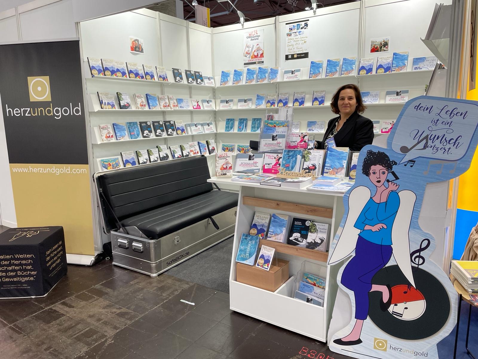 7b303ab0 ad9d 4c00 b79e a944448d64d7